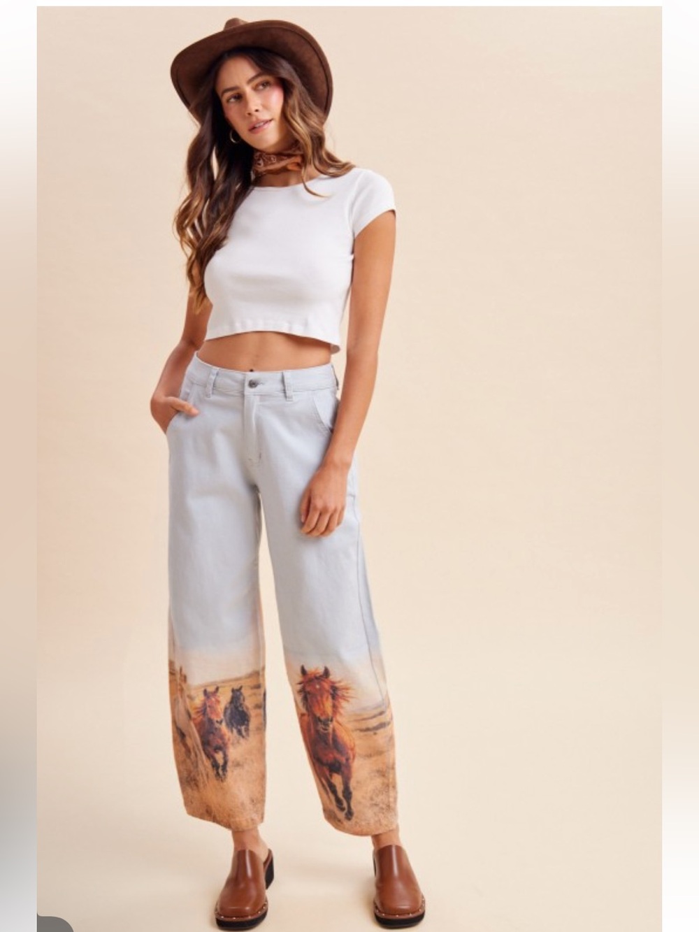 750. Comfort stretch horse photo printed denim tapered pants